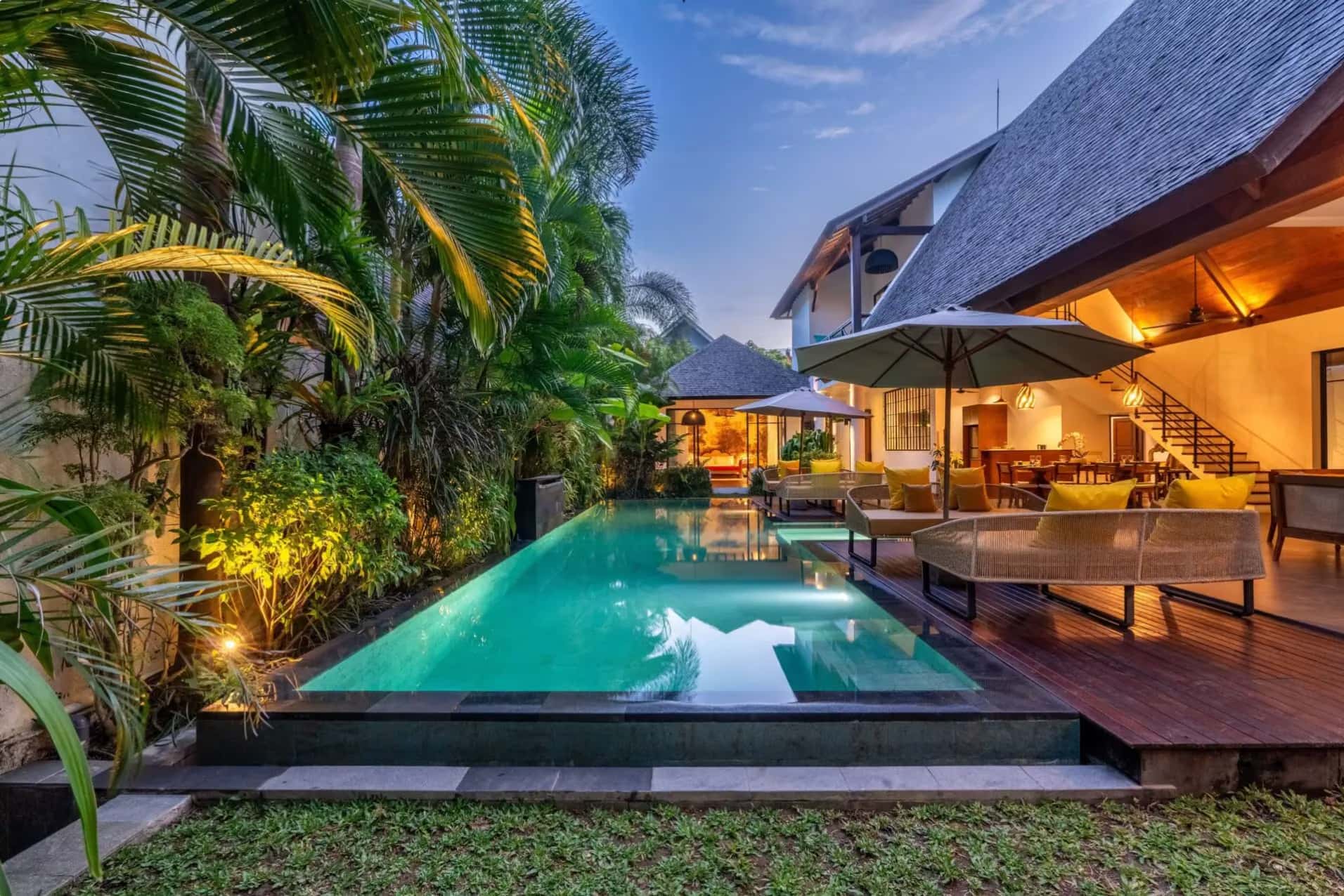 A SPACIOUS FOUR-BEDROOM VILLA JUST MINUTES FROM PERERENAN BEACH - photo 1