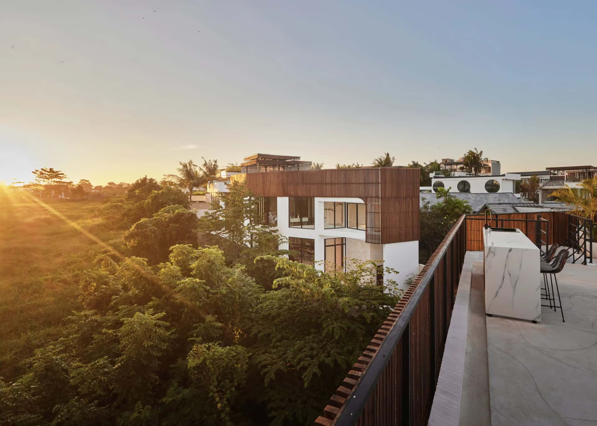 Modern Pererenan Villa With Expansive Space And Lush Garden — photo 1