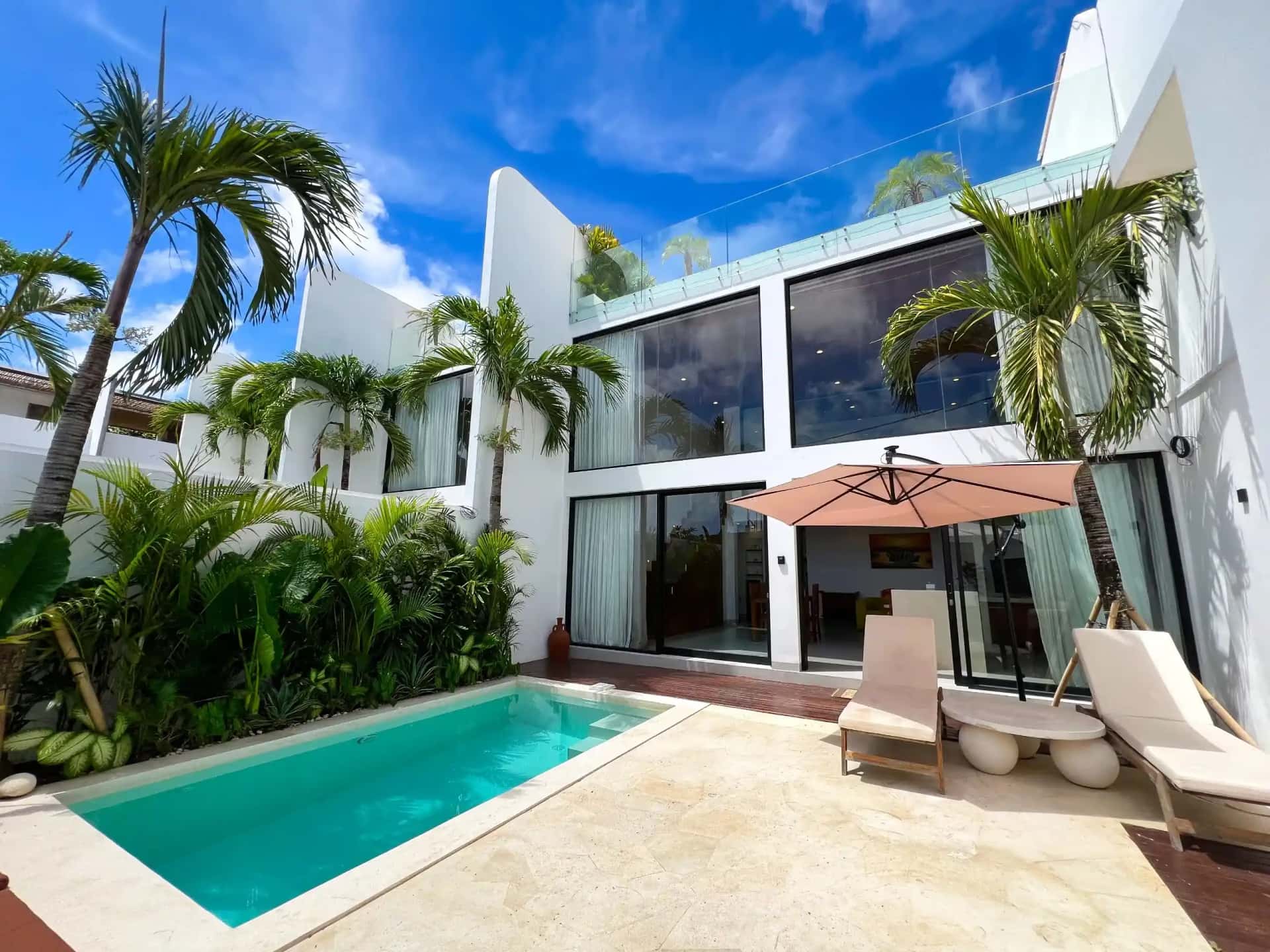 Modern Leasehold Villa With Rooftop Oasis In Bingin — photo 1