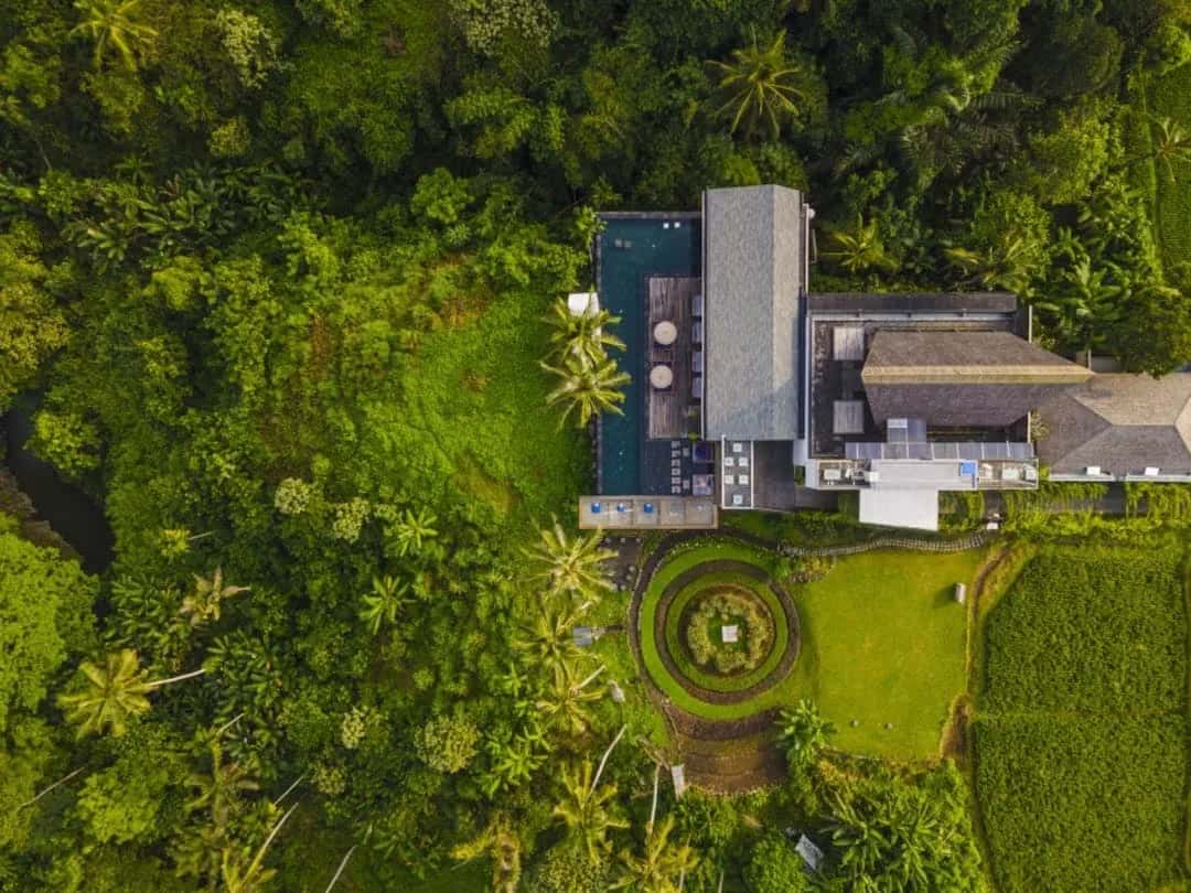 Cosy Villa Retreat With Forest View And Jacuzzi In Ubud — photo 1