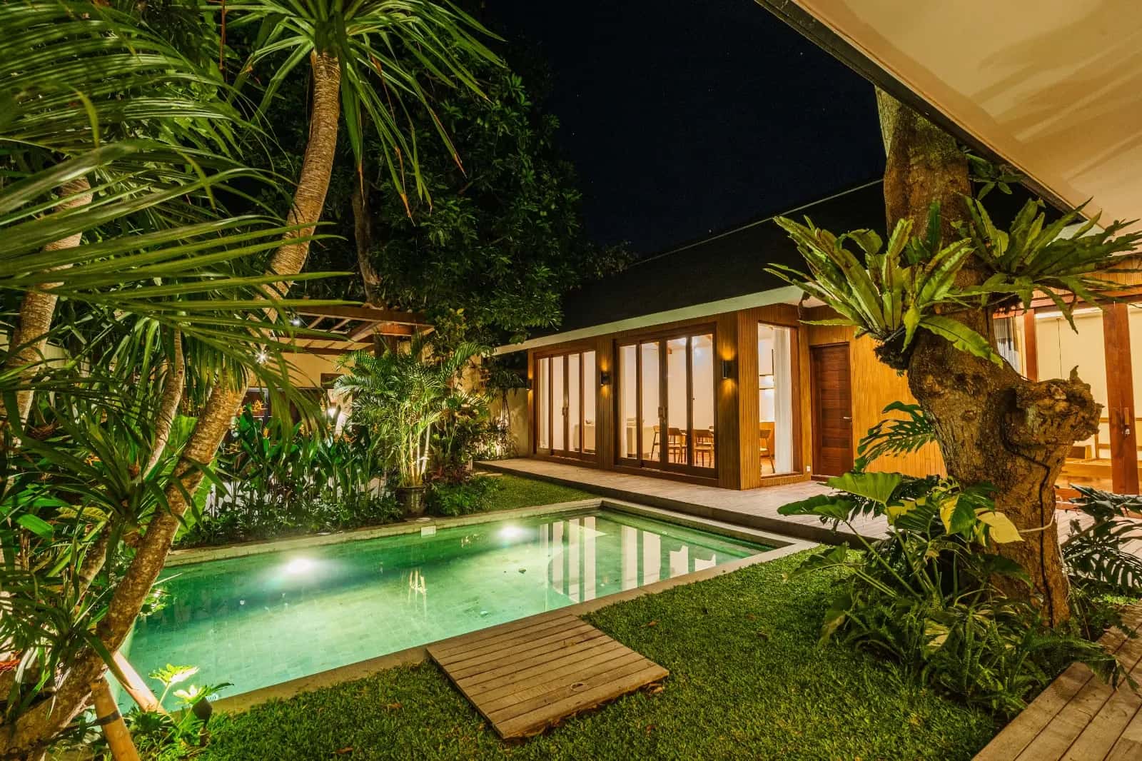 Bright And Comfortable Villa In The Heart Of Sanur — photo 1