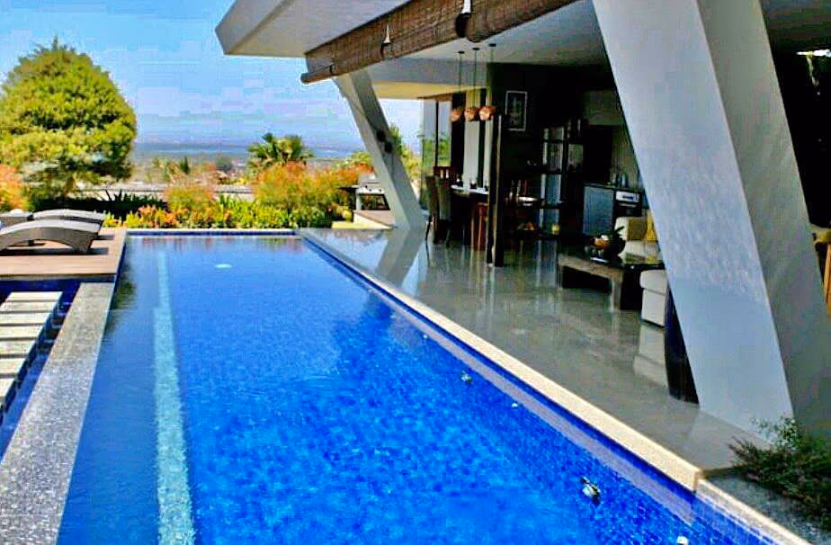 A Rare Single Level Freehold Villa Overlooking The Jimbaran Coastline — photo 1