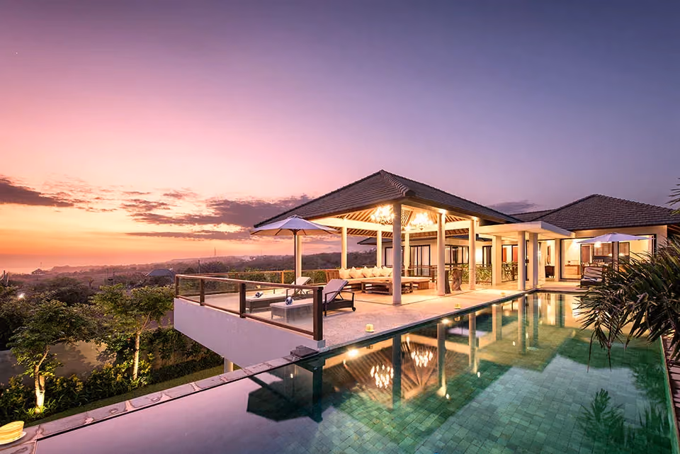 Modern Freehold Villa With Breathtaking Ocean Views — photo 1