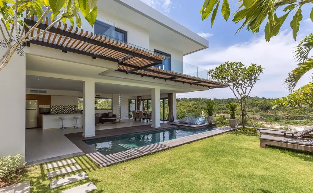 Luxury Contemporary Minimalist Villa For Sale — photo 1