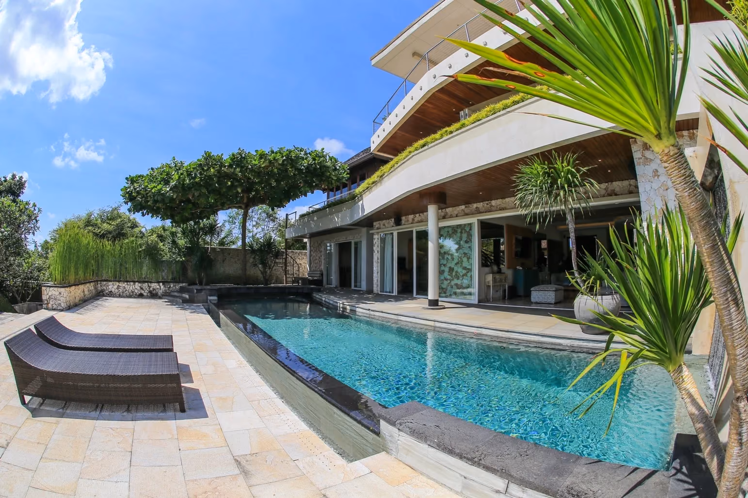 Prime Freehold Villa - An Epitome Of Luxury & Elegance — photo 1