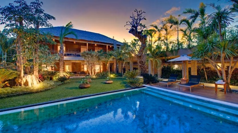 Amazing 6 Bedroom Luxury Mansion In The Heart Of Seminyak — photo 1