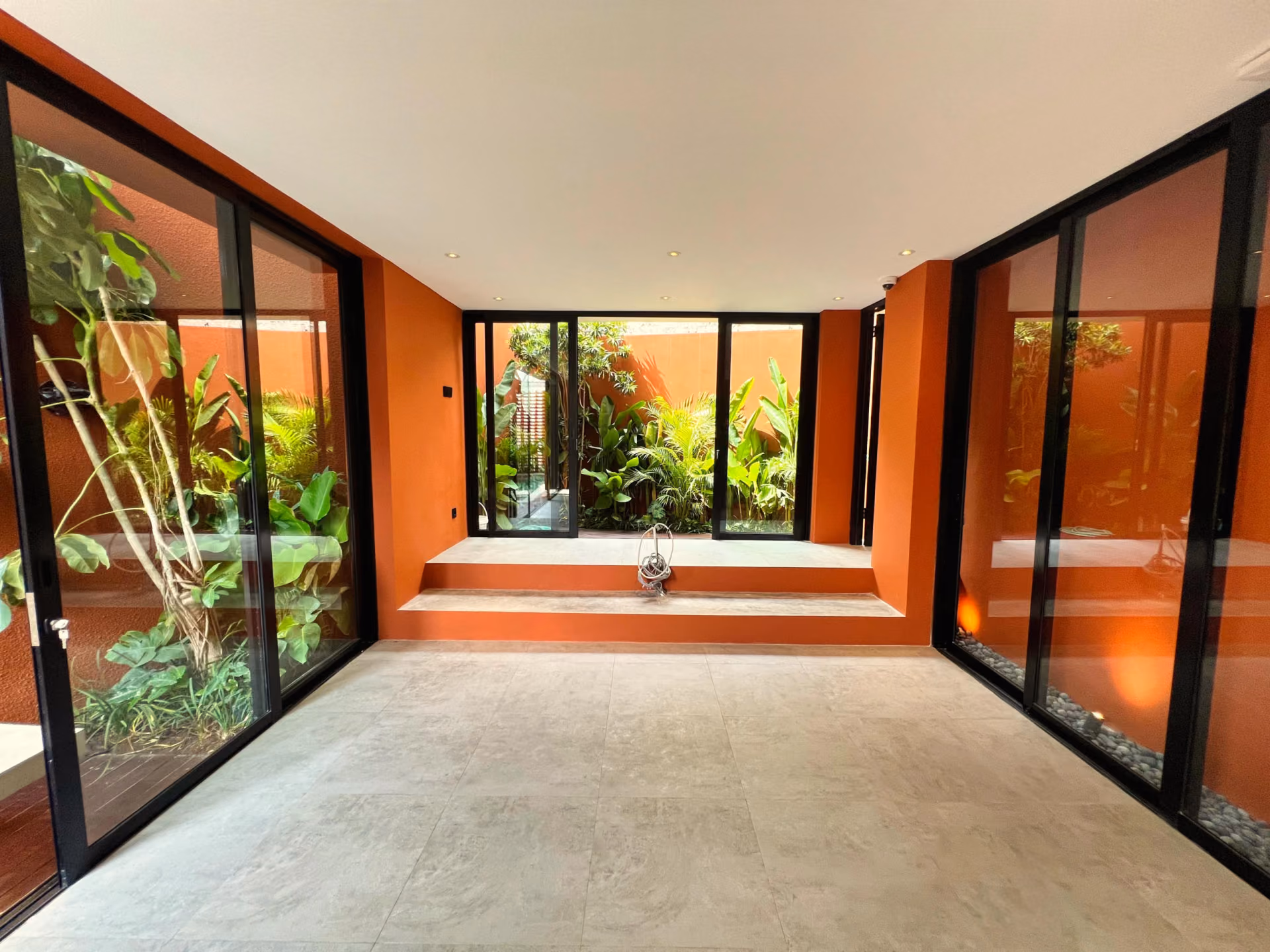 Modern Terakota-Style 3-Storey Townhouse With Rice Field Views — photo 1