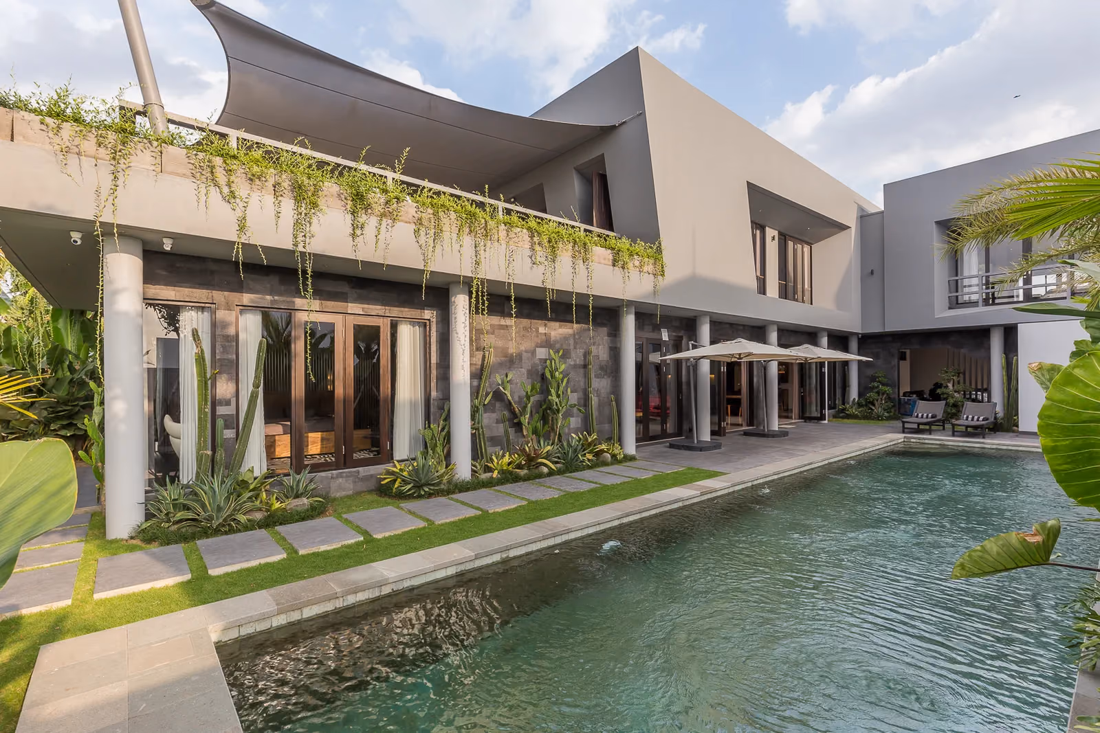 Contemporary Minimalist Haven In Munggu With Rice Field Views — photo 1