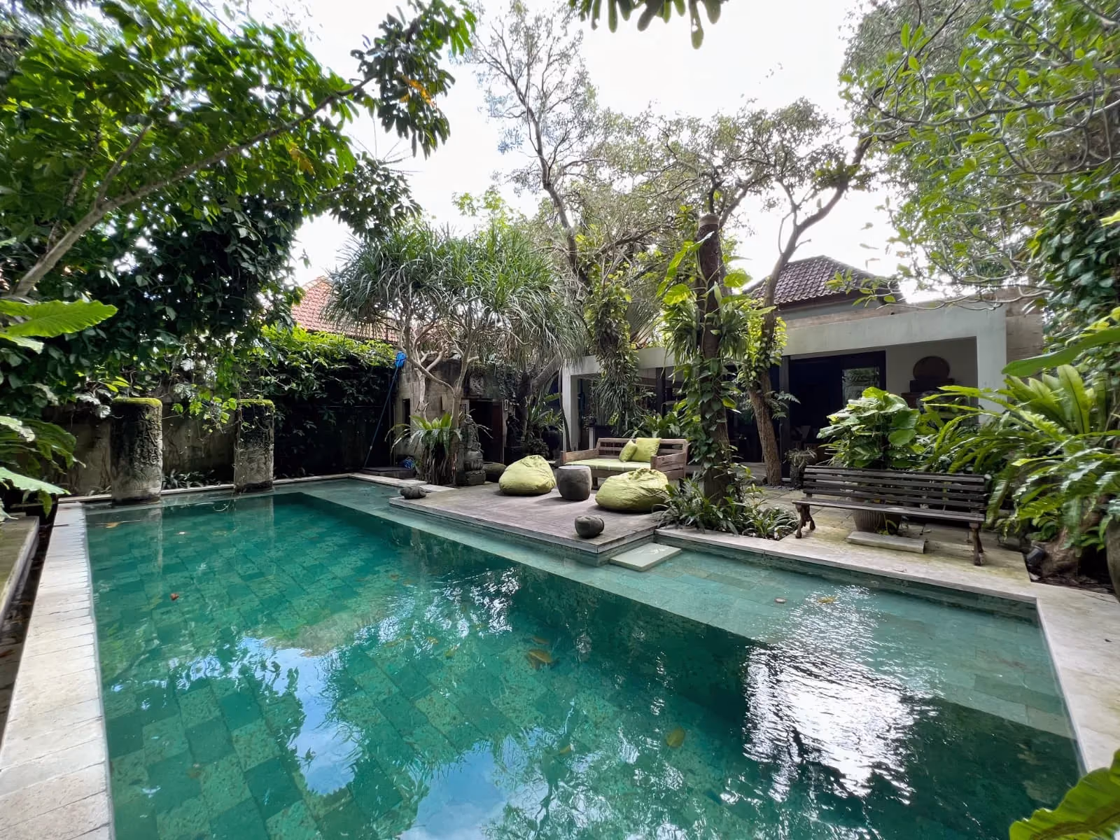 Freehold Villa On A Large 13 Are Land In Kerobokan — photo 1