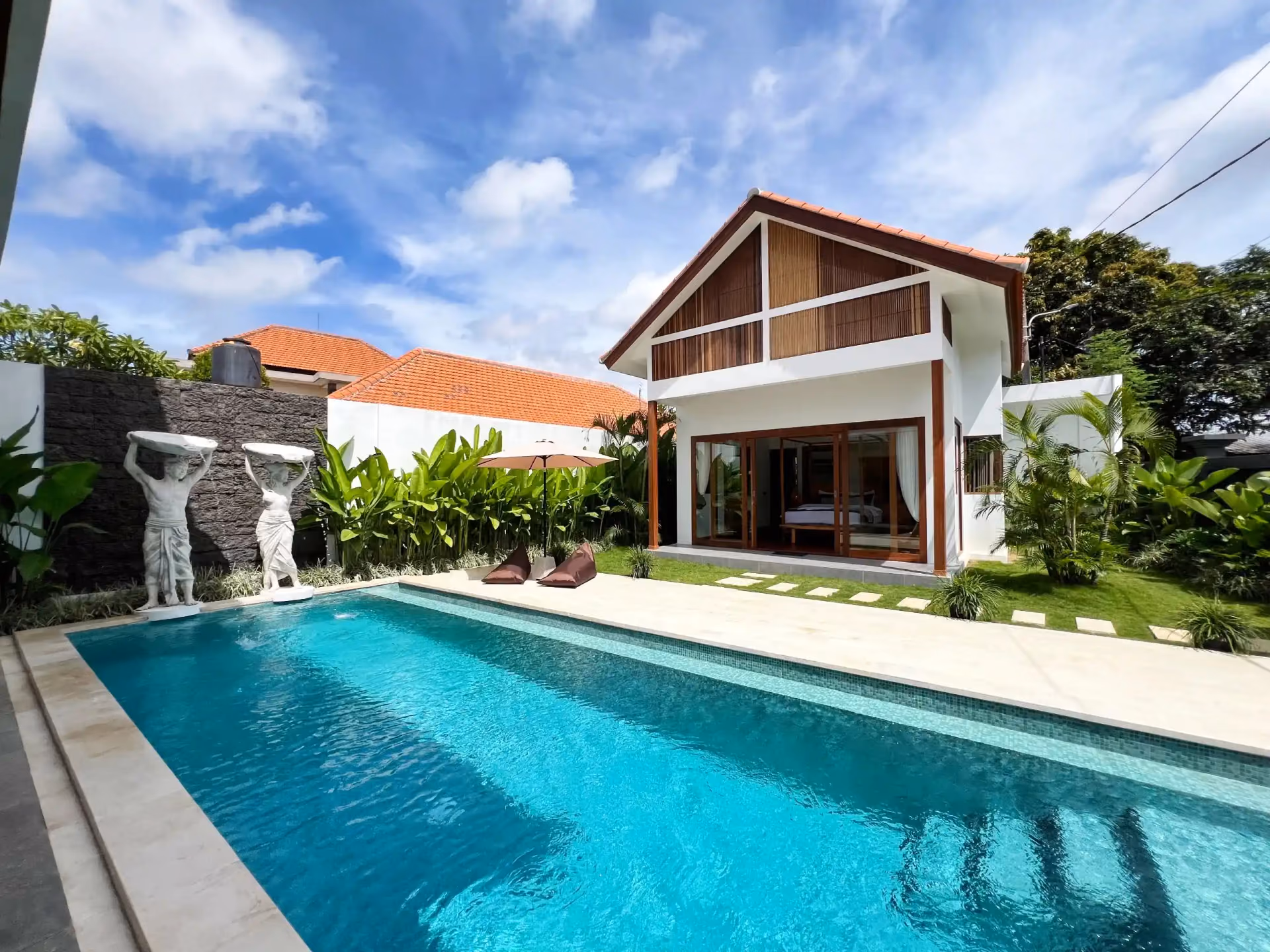A Modern Sanctuary In Canggu: Spacious Freehold Villa With Private Luxuries — photo 1