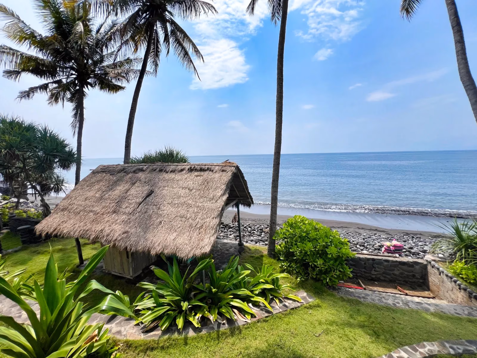Tranquil Beachfront Villa With Expansive Gardens In Karangasem — photo 1