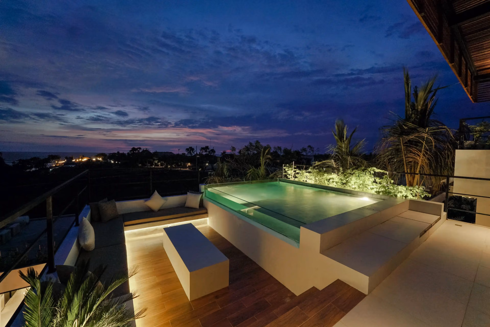 Contemporary 4-Bedroom Villa In Pererenan With Private Garden And Pool — photo 1
