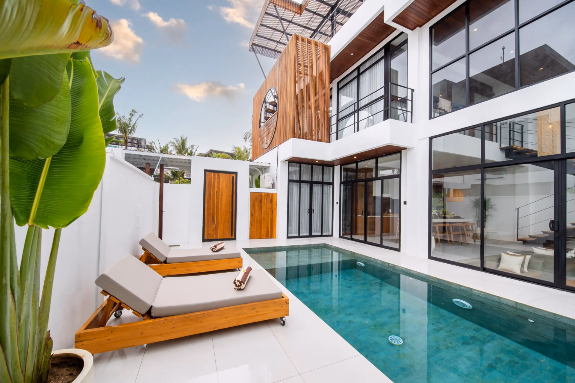 Tranquil Pererenan Retreat: 2-Bedroom Villa With Private Pool — photo 1