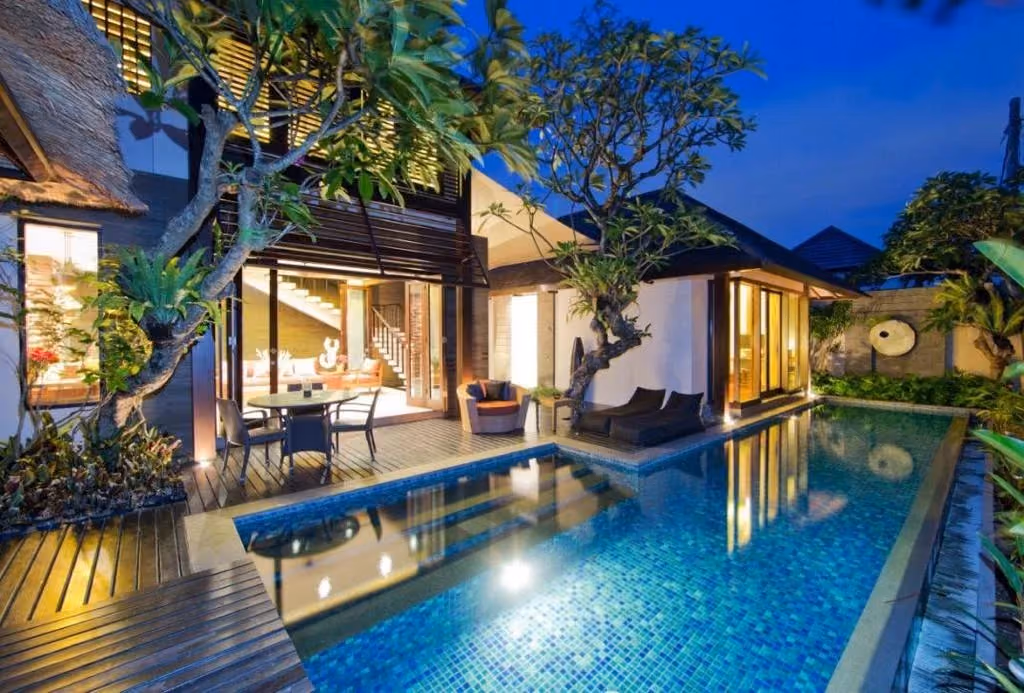 Charming Seminyak Villa: A Modern Tropical Retreat — photo 1
