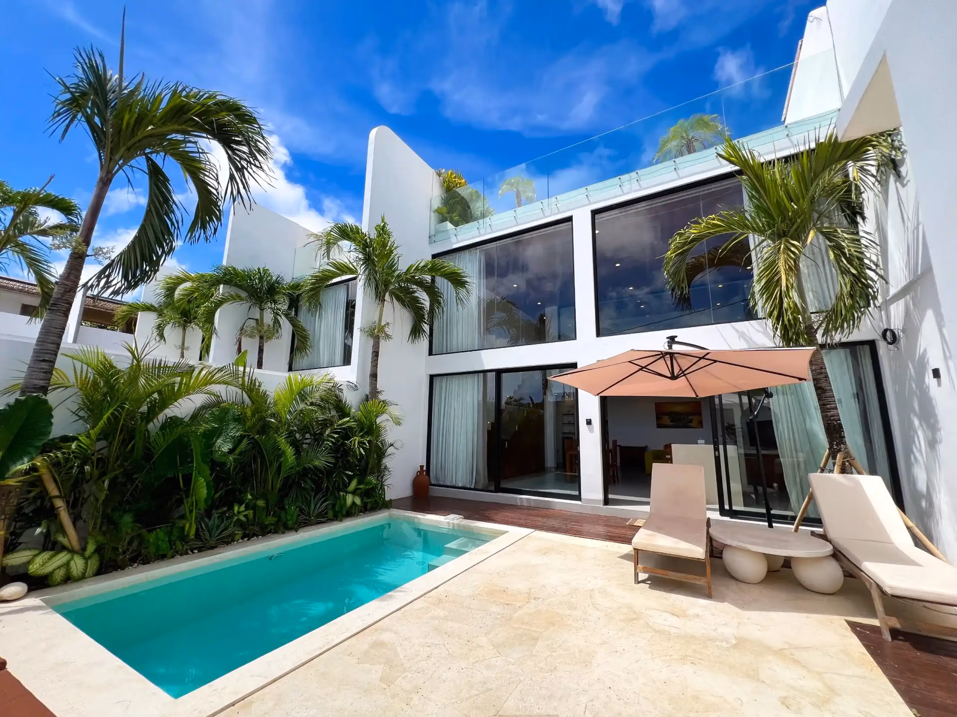 Modern Leasehold Villa With Rooftop Oasis In Bingin — photo 1