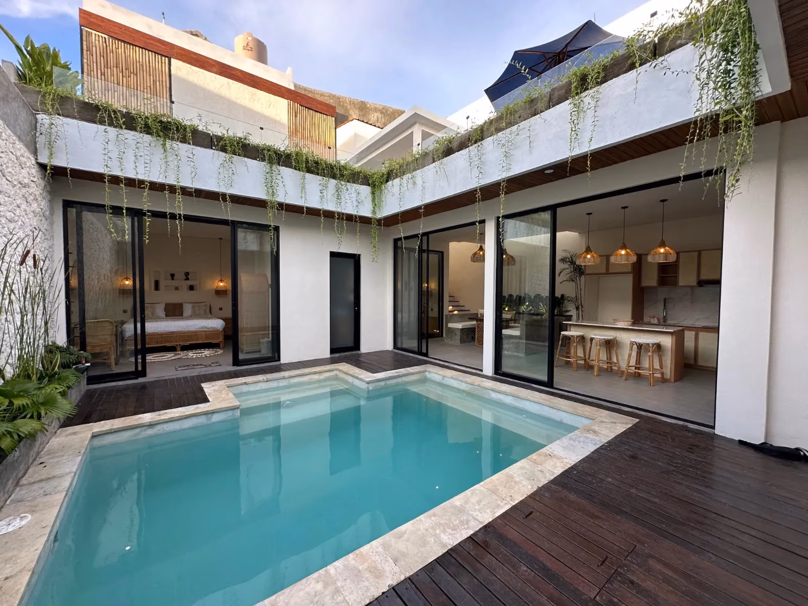 Contemporary Villa In Vibrant Canggu: A Fusion Of Style And Convenience — photo 1