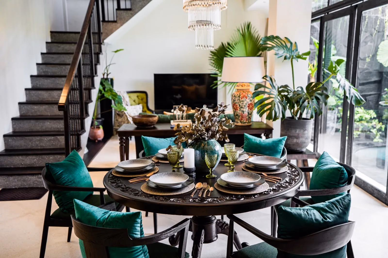 Stylish Villa In Kerobokan With Convenient Access — photo 1