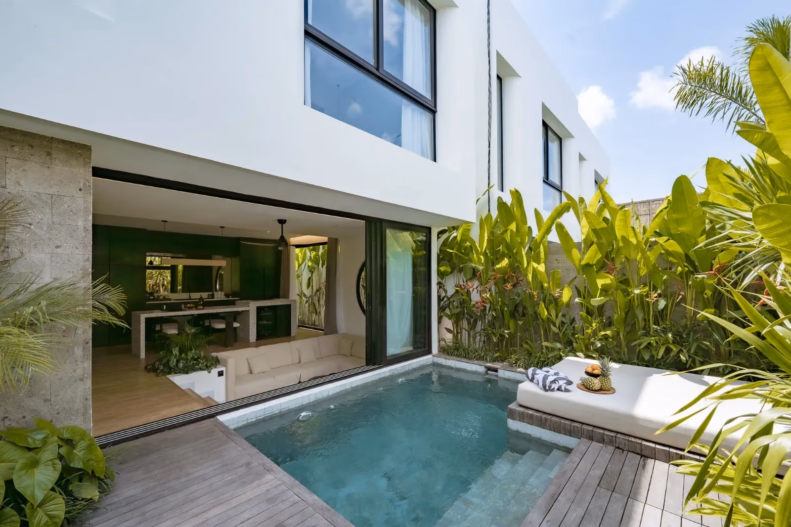 Contemporary Townhouse : 2-Bedroom Gem In The Heart Of Bingin — photo 1