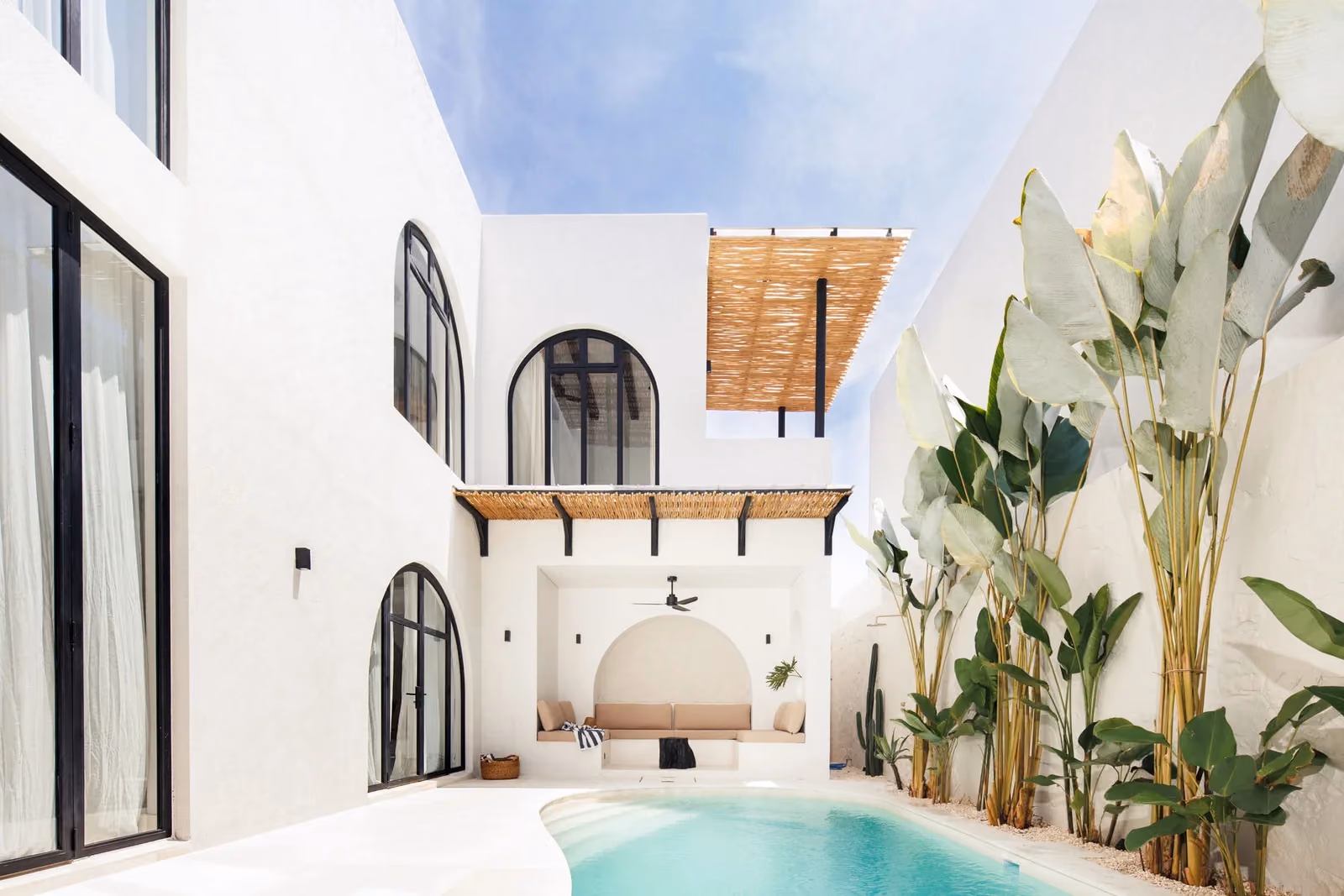 Mediterranean Villa With Rooftop Terrace In Seseh — photo 1