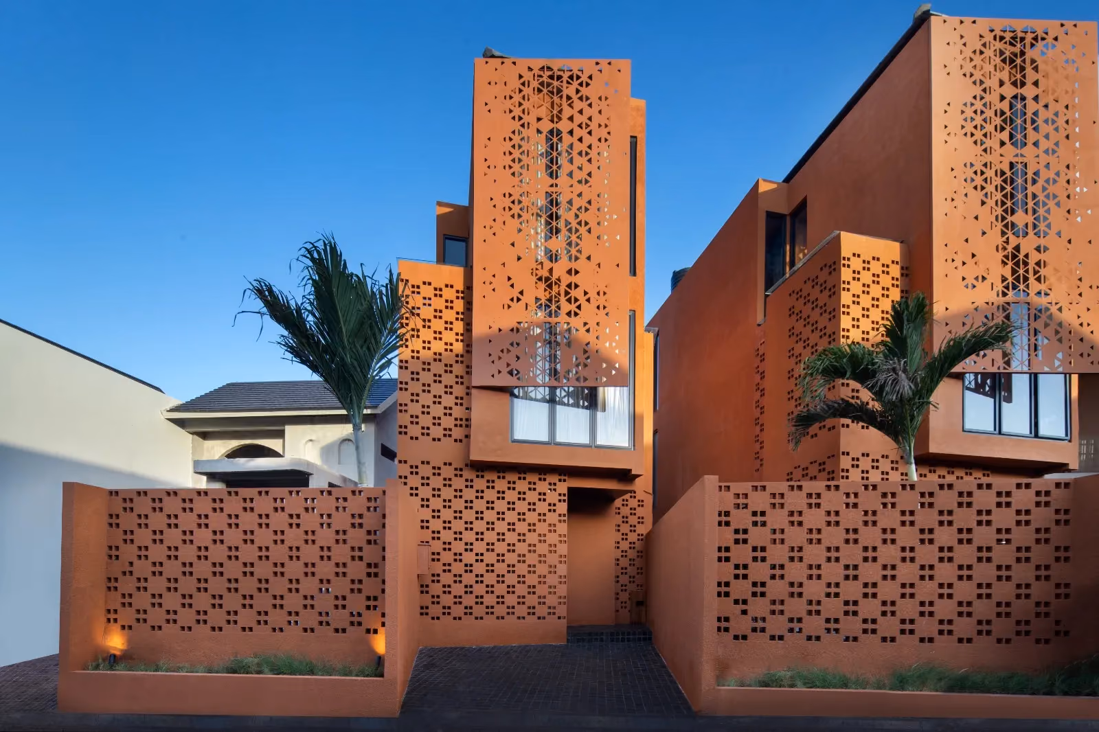 Contemporary Freehold Villa With Private Pool In Canggu — photo 1