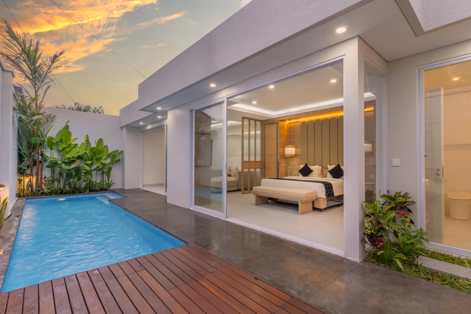 Stylish 4-Unit Villa Complex In Seminyak — photo 1