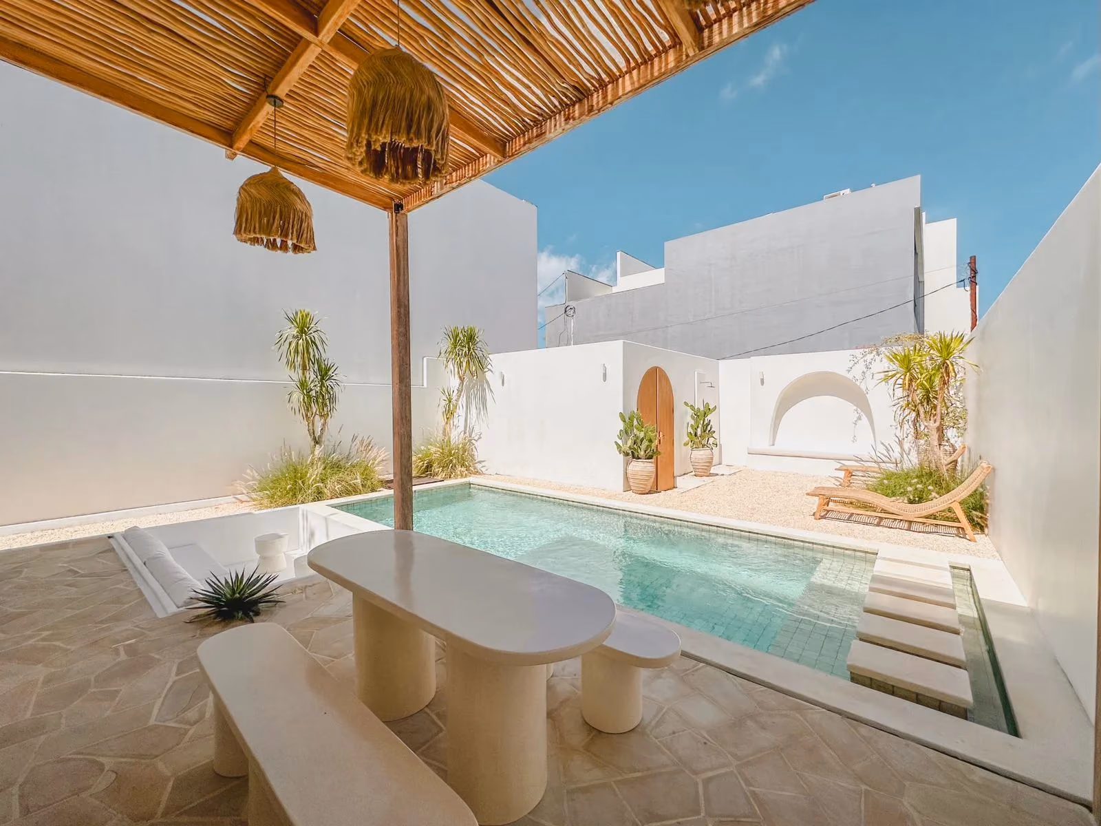 Brand New Mediterranean-Tropical Villa In Strategic Ungasan — photo 1