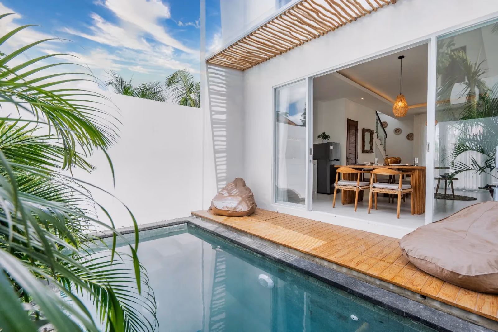 Modern Villa With Private Pool And Garden In Strategic Canggu — photo 1