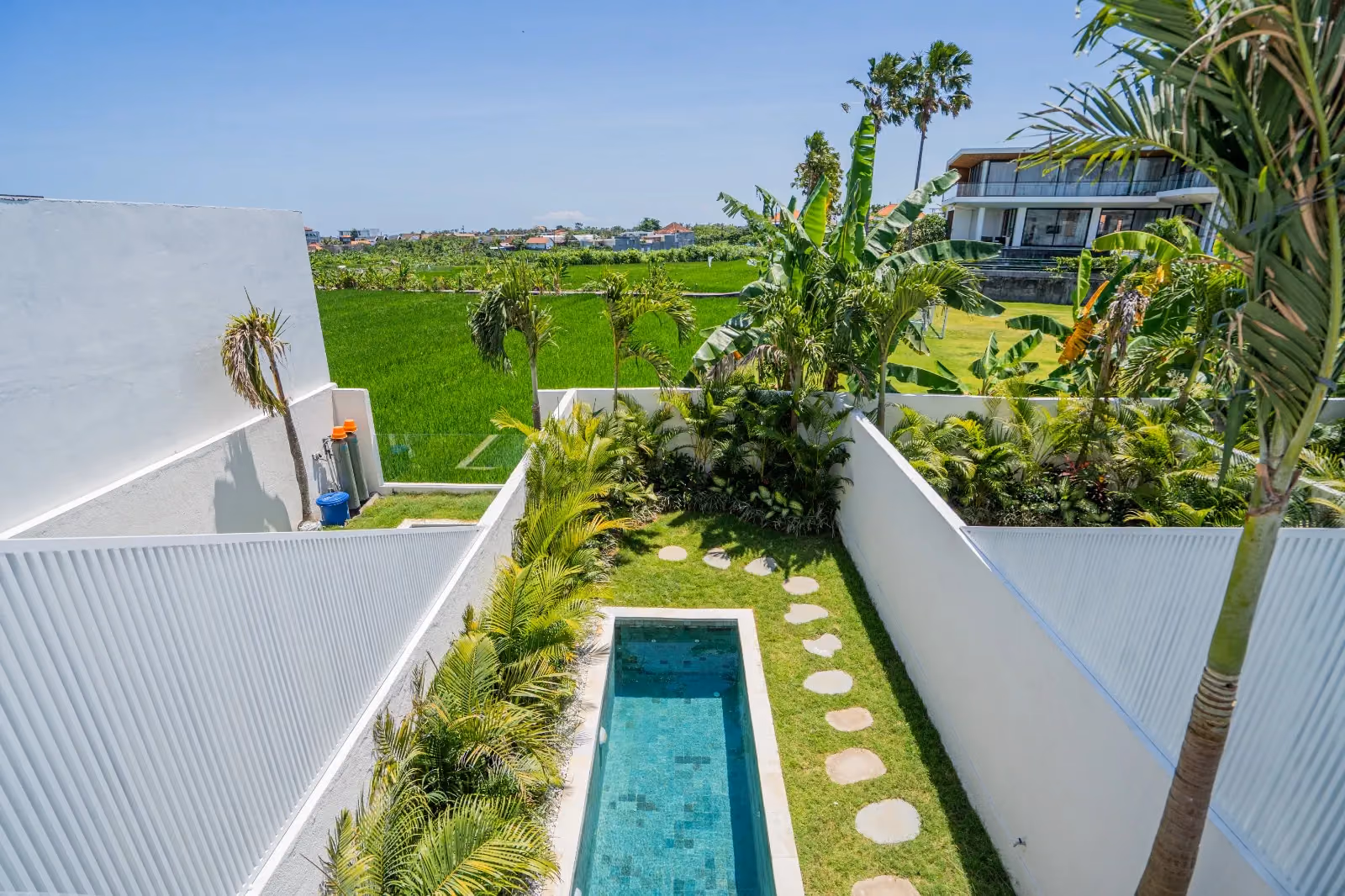 Modern Two-Bedroom Villa With Stunning Rice Field Views — photo 1