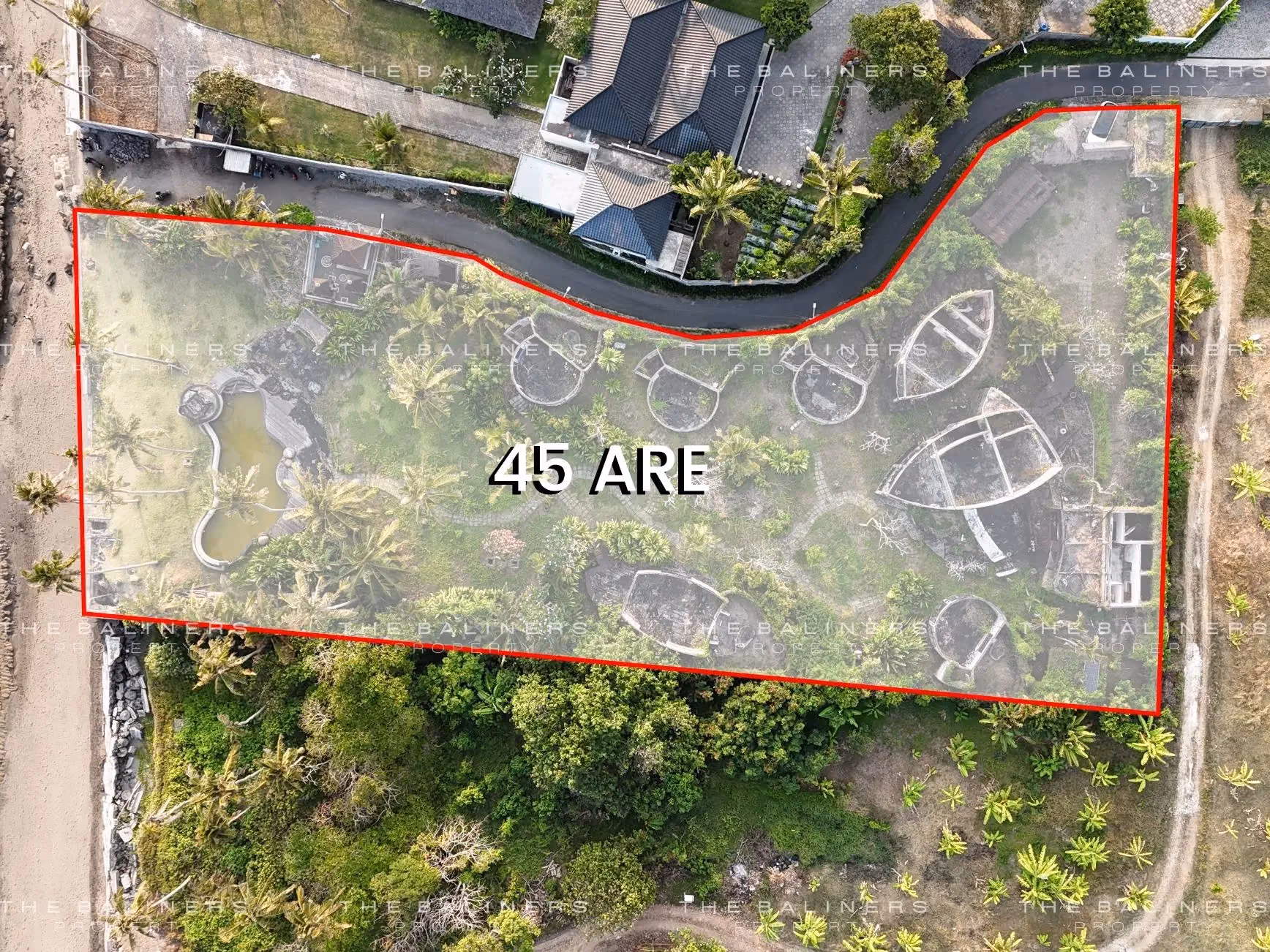 A Signature Beachfront Land Opportunity In Cemagi With Tourism Zoning — photo 1