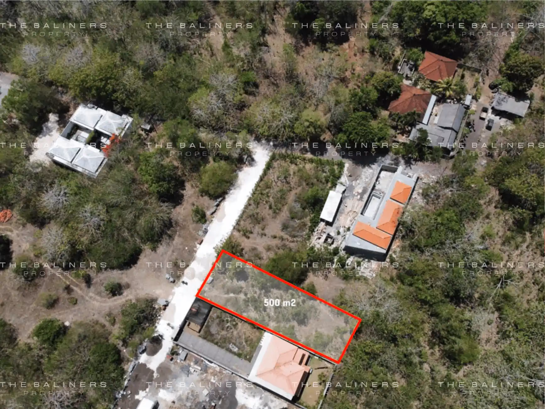 Freehold Land Near Padang Padang Beach — photo 1