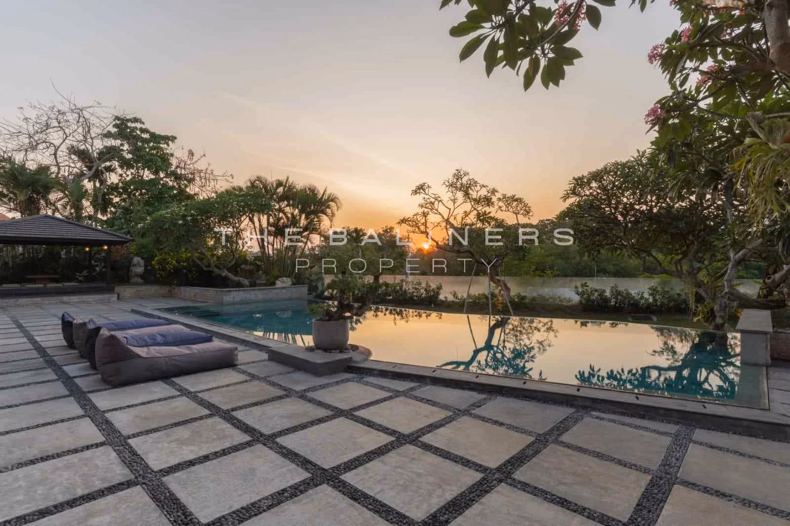 Contemporary Balinese Villa In The Heart Of Pererenan — photo 1