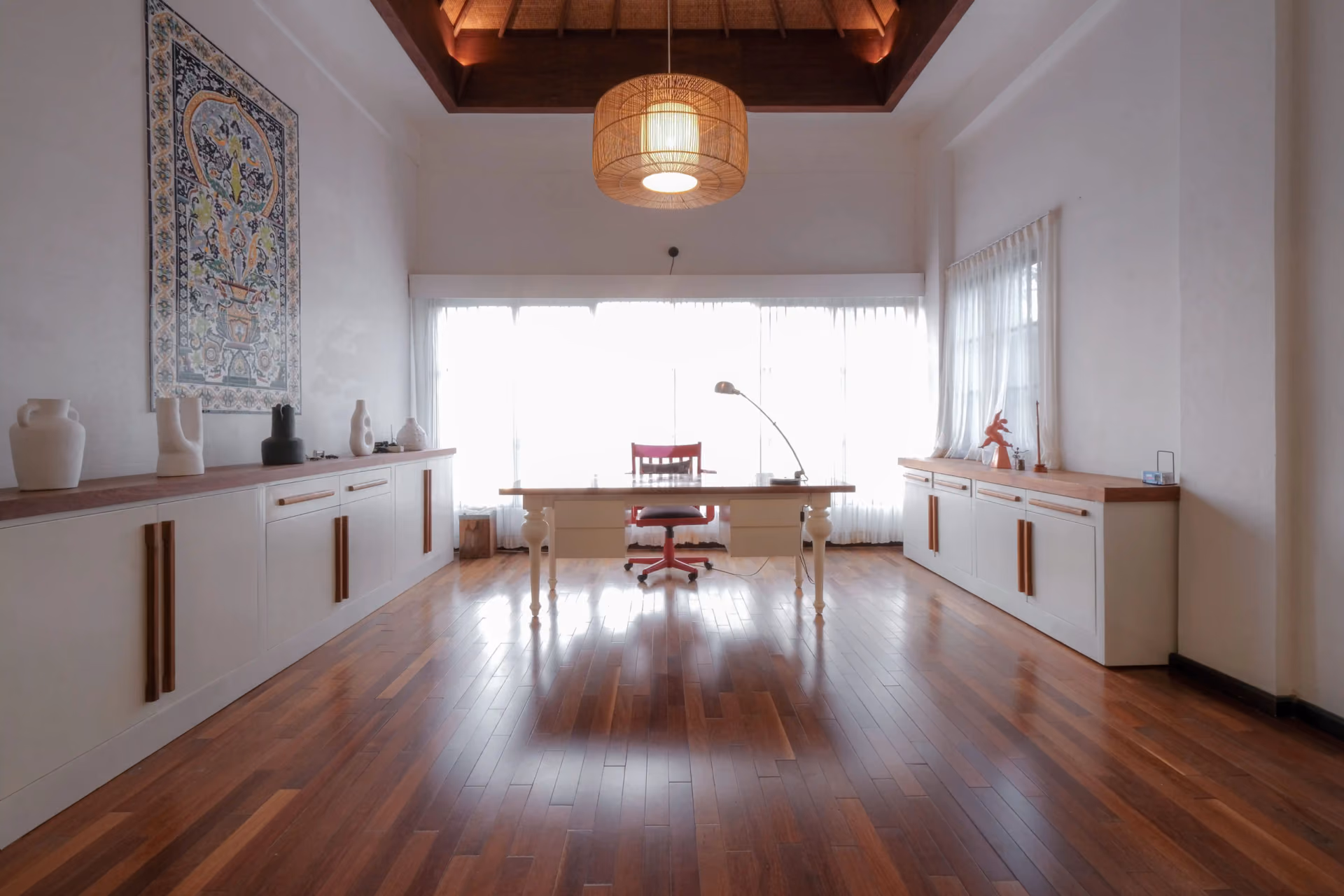 Butuh Uang Cepat! Mediterranean-Style Villa In Jimbaran With Expansive Living Space — photo 1