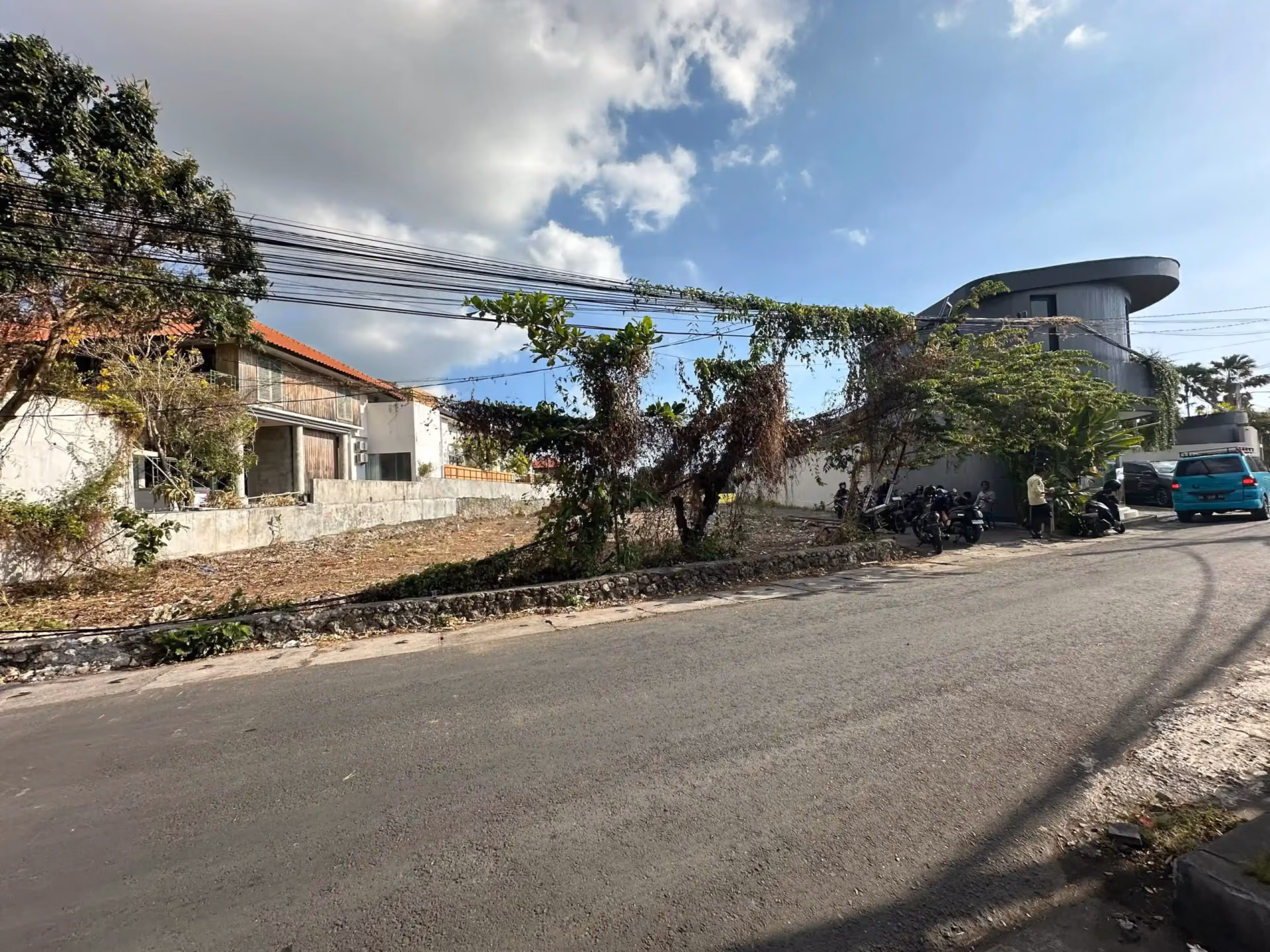 Strategic Freehold Land For Sale In Petitenget — photo 1