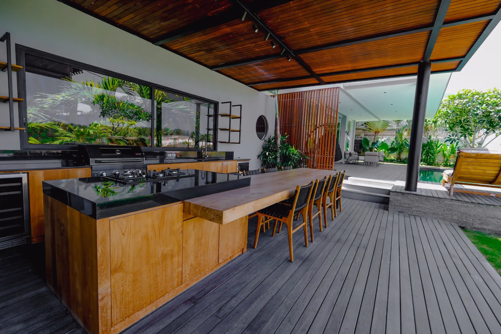 Spacious And Luxurious Living In Ungasan — photo 1