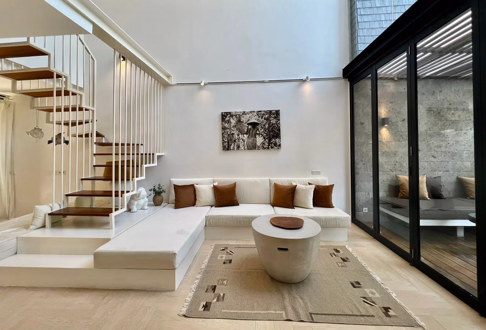 Three-Bedroom Villa Offering Convenience And Calm In Berawa — photo 1