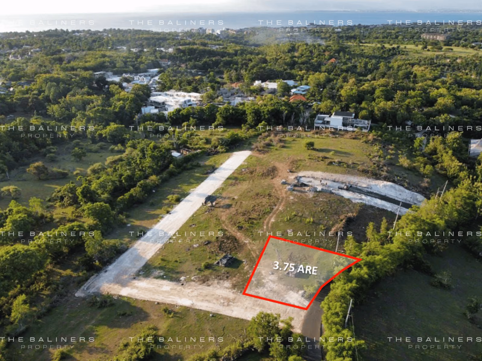 Rare Opportunity: Prime Mainroad Plot For Sale In Bingin, Pecatu — photo 1