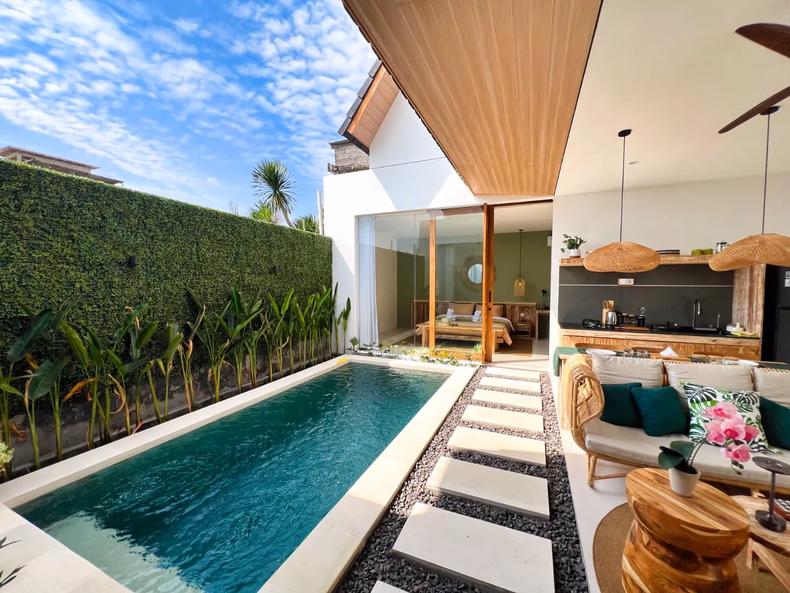 Well-Located Leasehold Villa With Plunge Pool In Denpasar — photo 1