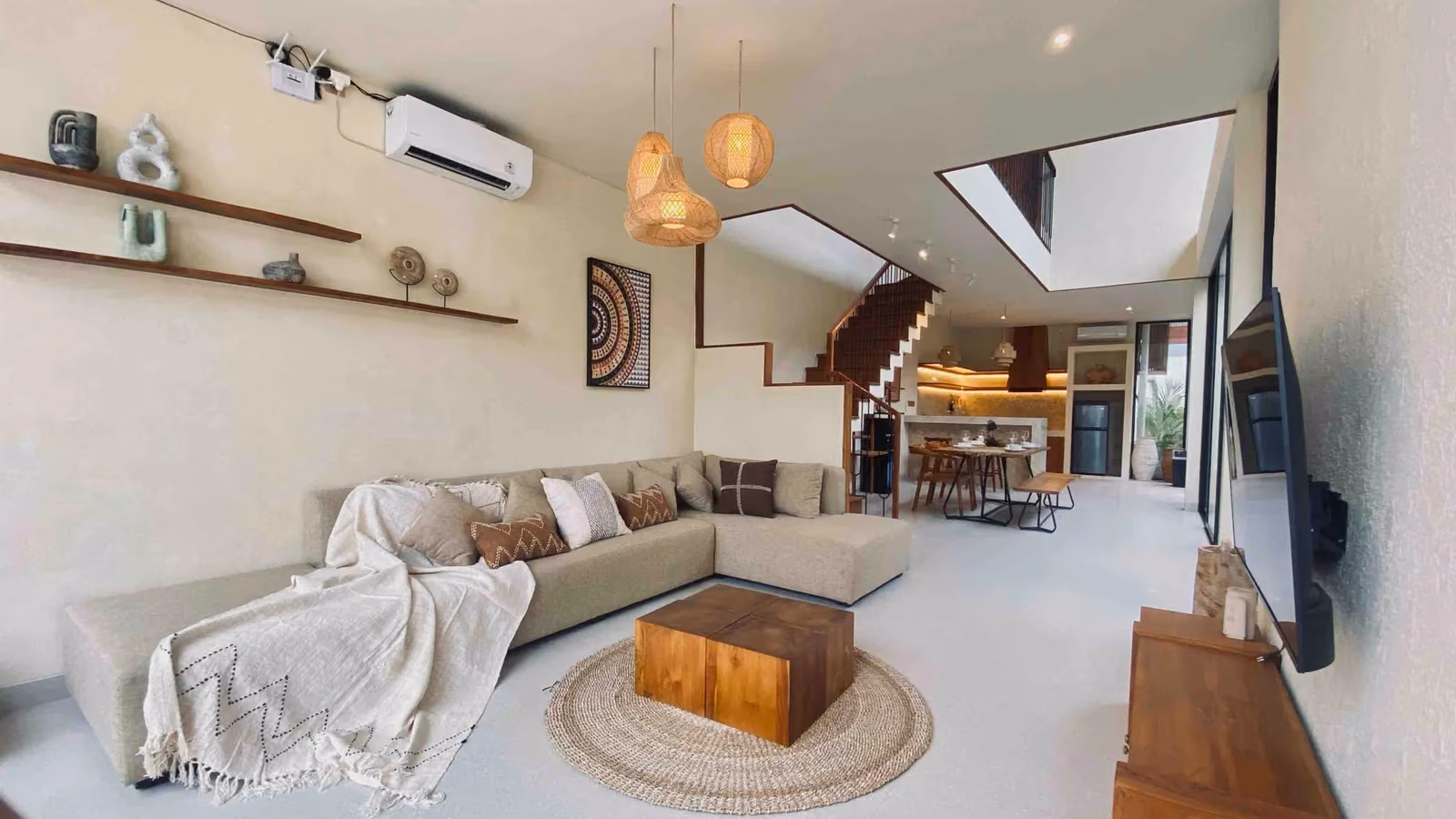 Comfort-Oriented Leasehold Villa Near Padang-Padang And Jimbaran — photo 1
