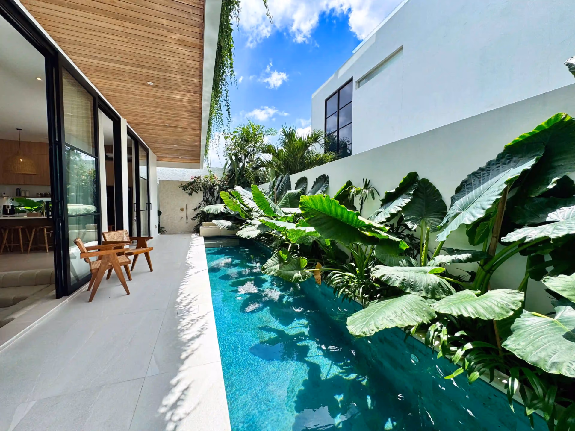 Pererenan Beachside Villa Offering A Refined Island Lifestyle — photo 1