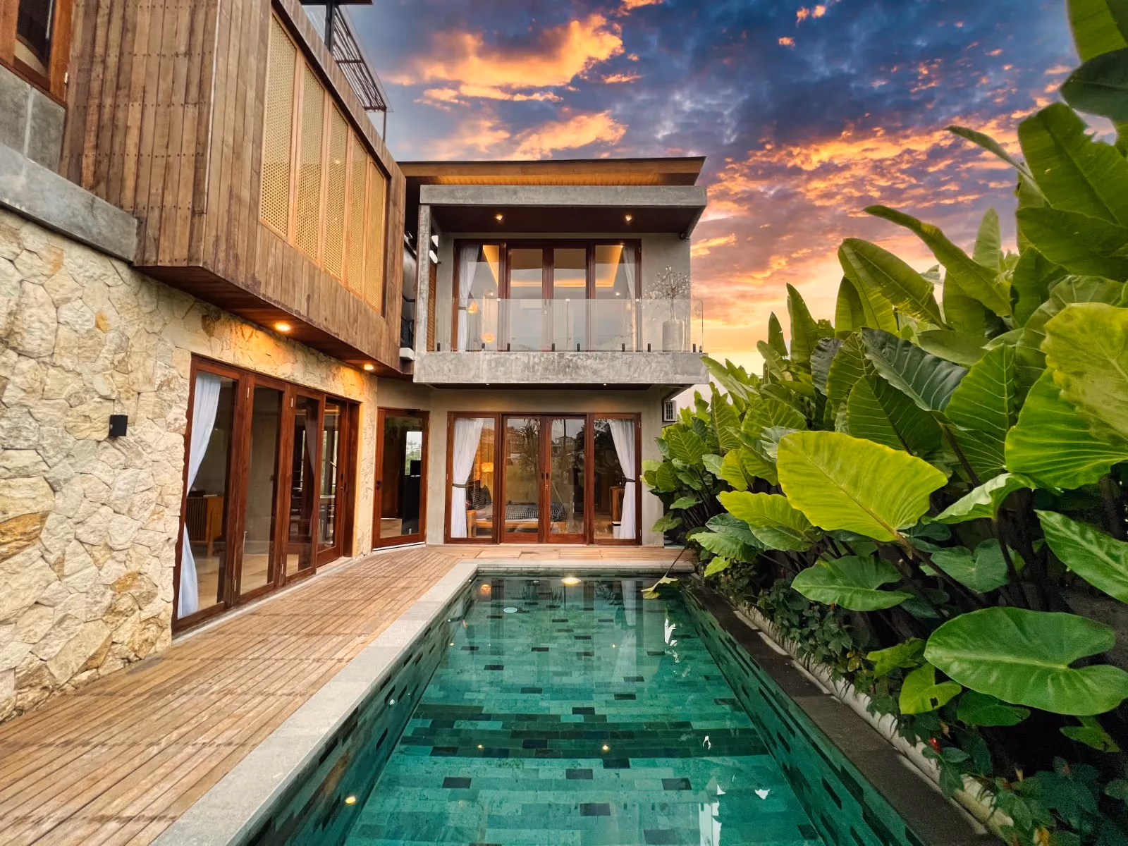 Contemporary Two-Floor Villa Overlooking The Ocean In Cemagi — photo 1