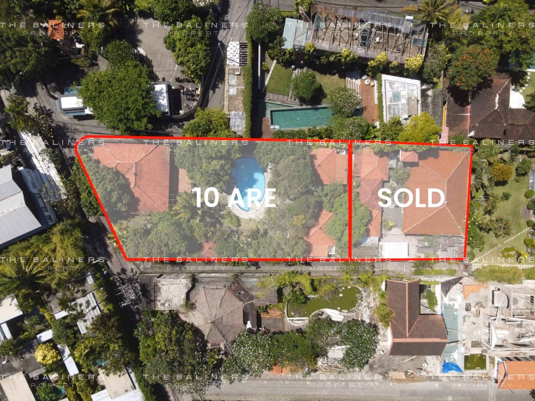 Freehold Land Bonus Villa Minutes From The Beach In Seminyak — photo 1