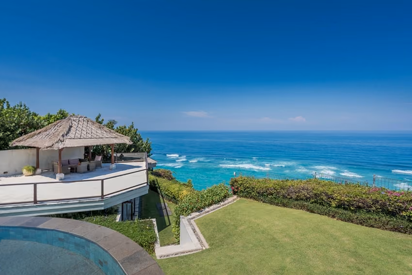 Cliff-Front Escape With Endless Ocean Views In Pandawa — photo 1