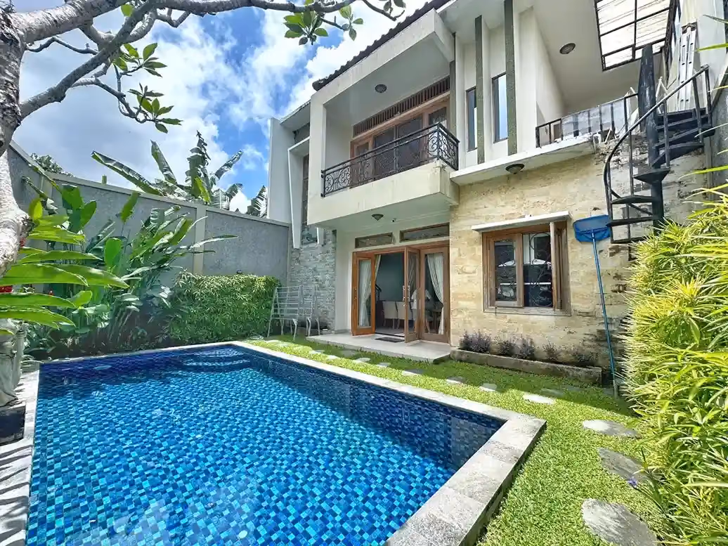 Exquisite Freehold Villa Oasis In Prime Berawa — photo 1