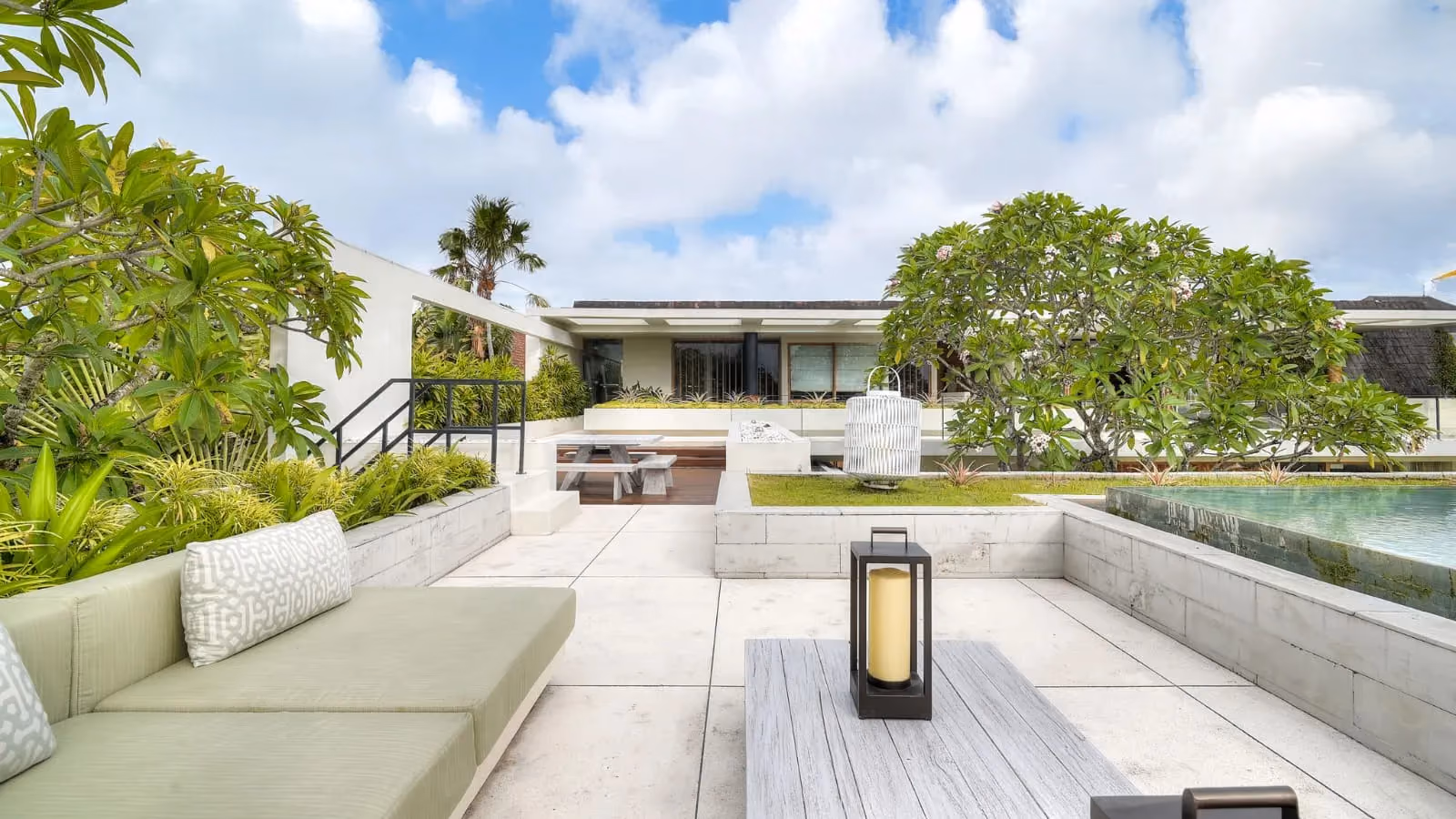 An Irreplaceable Trophy Estate At The Heart Of Pererenan — photo 1