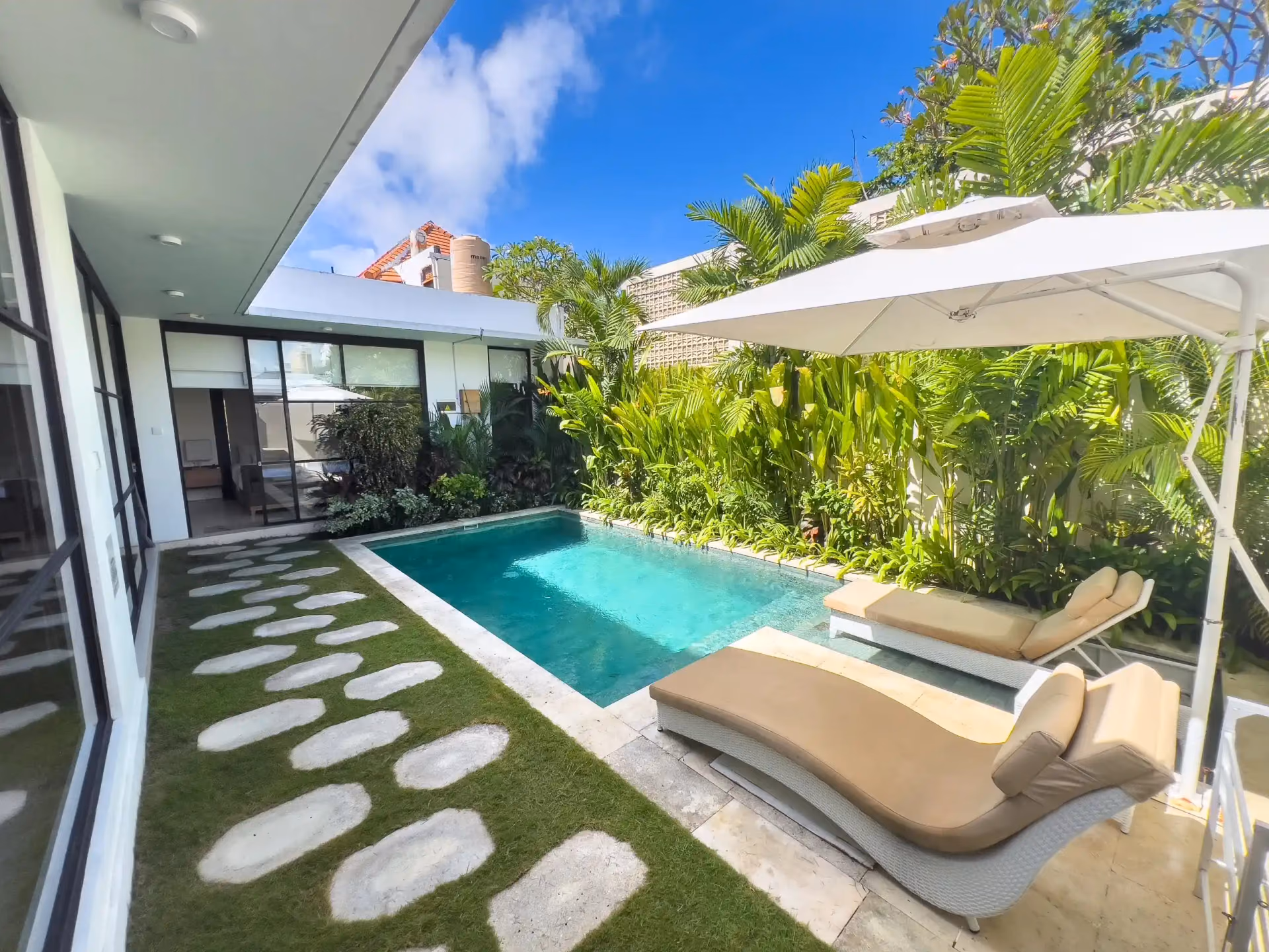Private Villa Complex In Seminyak’S Inner Circle — photo 1
