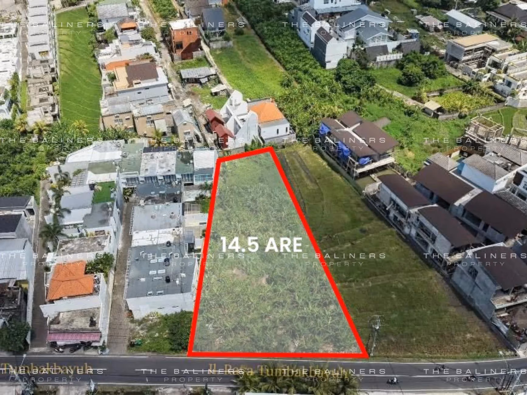 Strategic Commercial Freehold Land On Main Road In Tumbak Bayuh, Canggu — photo 1