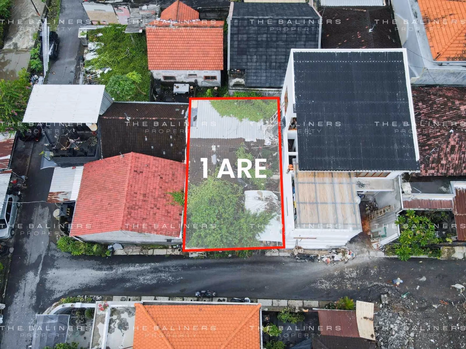 Rare Small-Plot Opportunity In Central Pererenan With Ready Villa Design — photo 1
