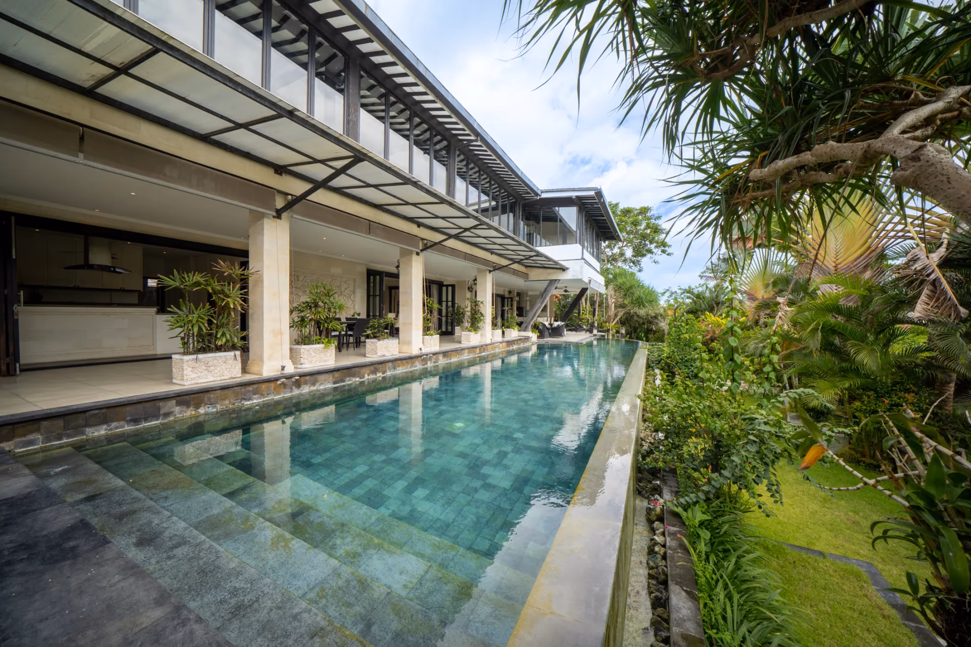 Huge Price Drop !!! An Iconic Berawa River Estate Framed By Endless Rice Fields — photo 1