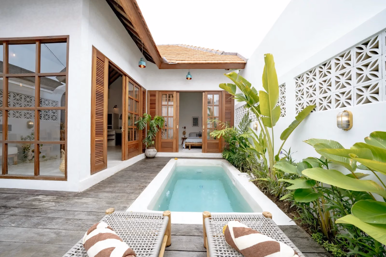 Compact Living Steps From Kedungu Beach — photo 1