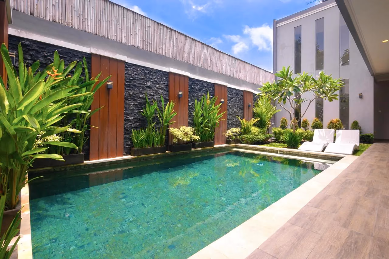 Limited Freehold Opportunity – Modern 3Br Villa In Canggu — photo 1